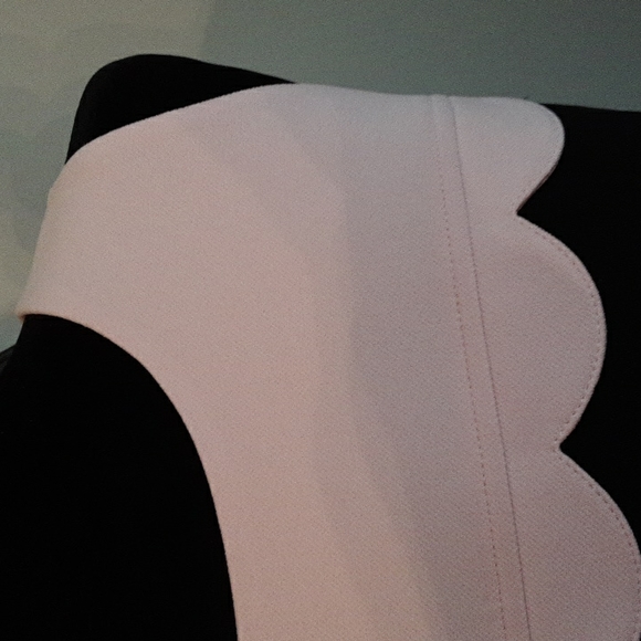 NINE WEST Pink Scallop Bodice on Navy Poly Stretch Crepe Sleeveless Dress - Picture 4 of 9